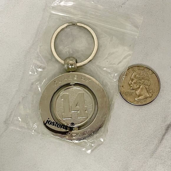 Class of 14 2014 Spinning Fidget Spinner Silver Tone Keychain Keyring - Picture 2 of 7